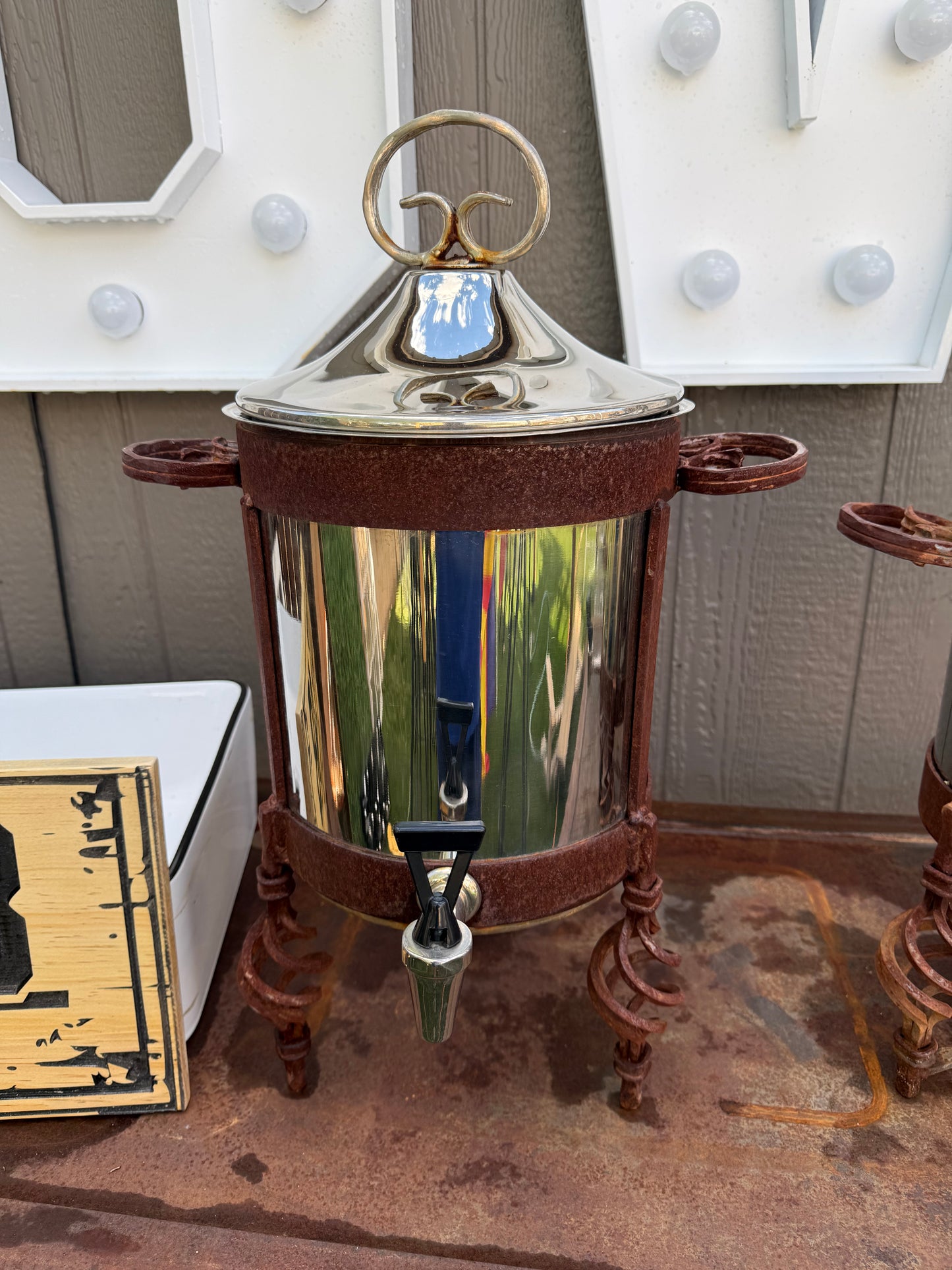 Vintage-style beverage dispensers